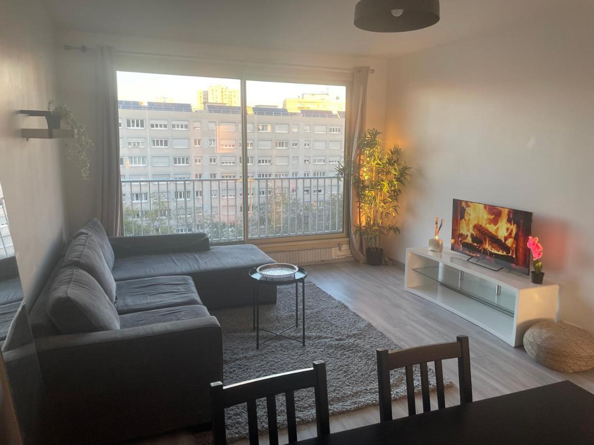 2 Bedroom In Middle Of Appartamento Parigi